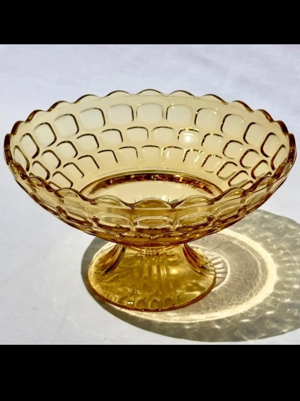 Vintage 10” Yorktown Colonial Thumbprint Amber Gold Footed Bowl Federal Glass
